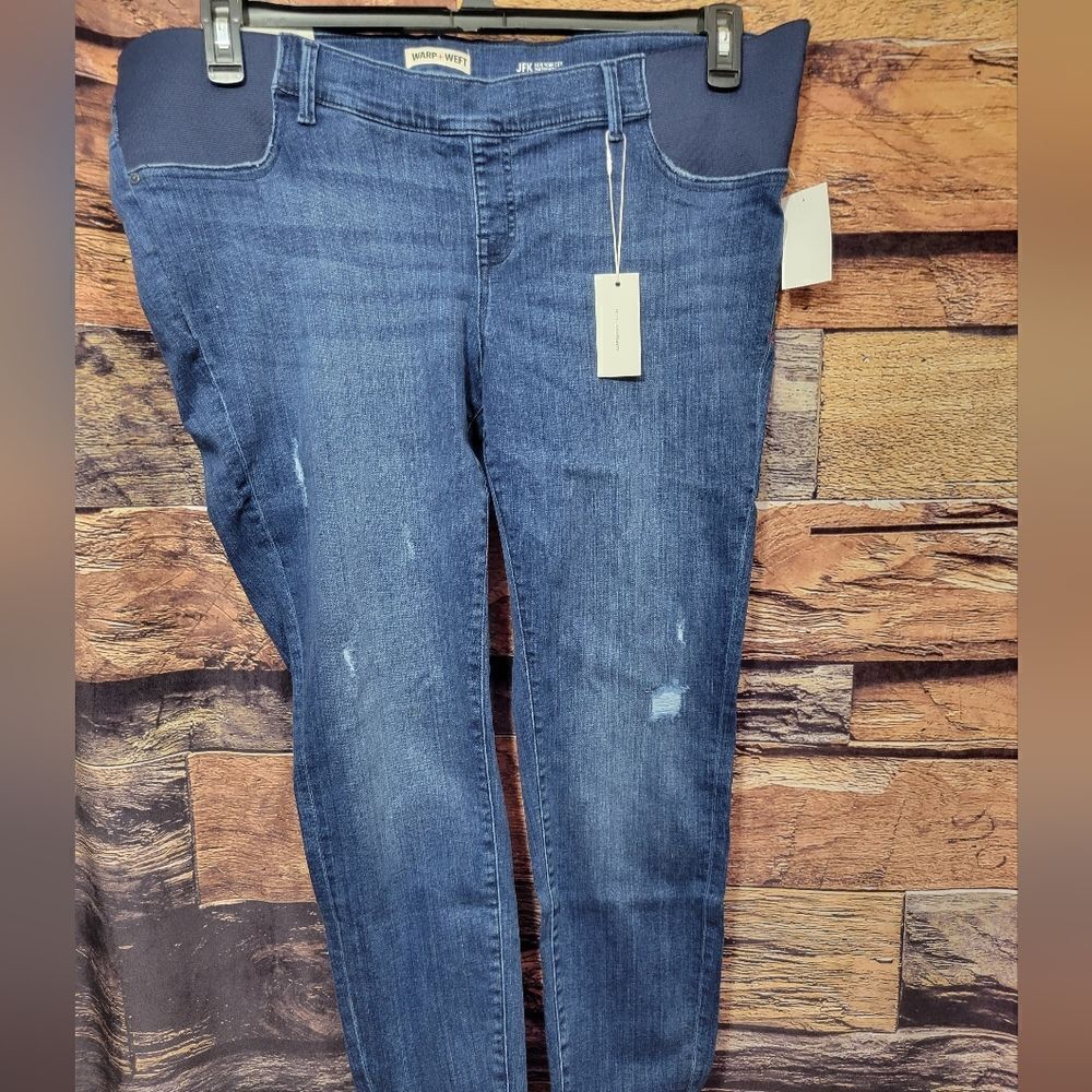 Maternity Pants - Picture 11 of 12